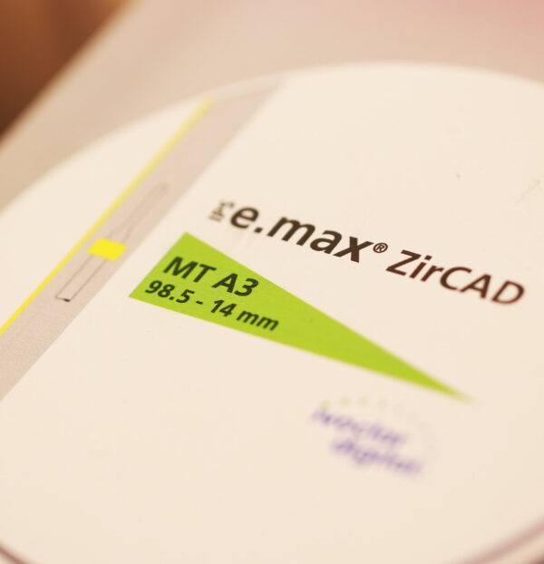 IPS e.max ZirCAD disc LT