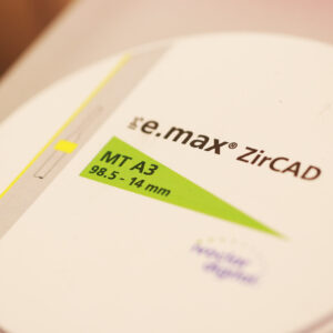 IPS e.max ZirCAD disc MT